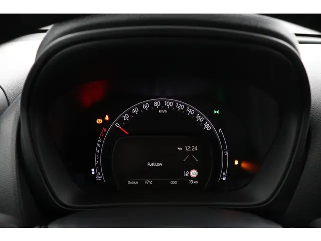 Toyota Aygo X 1.0 VVT-i MT Play 2025 Benzine 6