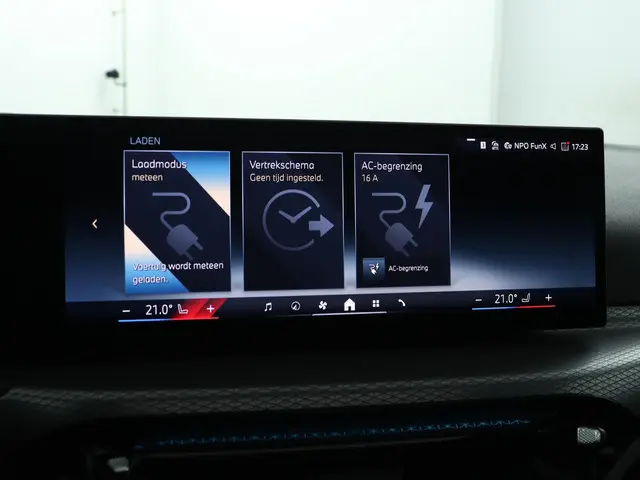 BMW 3 Serie Touring 330e xDrive 2025 Hybride Benzine 51