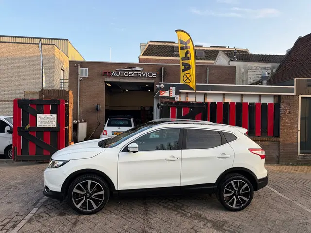Nissan QASHQAI 1.2 Tekna 2015 Benzine 8