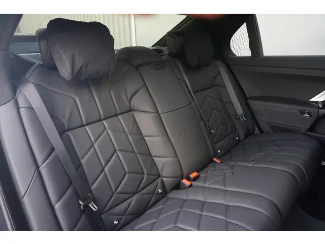 BMW 7 Serie 750e xDrive 2025 Hybride Benzine 9