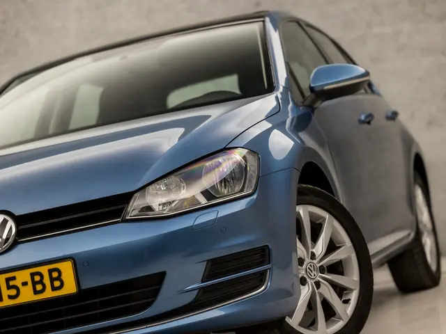 Volkswagen Golf 1.2 TSI R Connected 2015 Benzine 32