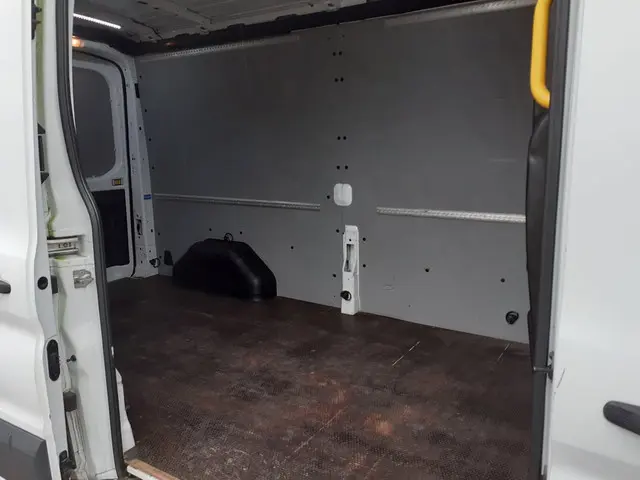 Ford Transit 310 2.0 TDCI L3H2 Trend 2018 Diesel 8