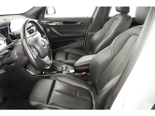 BMW X1 sDrive20i Centennial High Executive 2016 Benzine 11