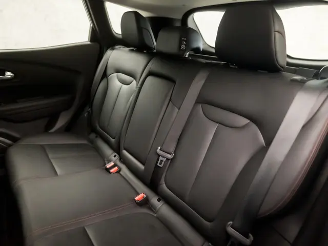 Renault Kadjar 1.2 TCe Bose 2017 Benzine 17