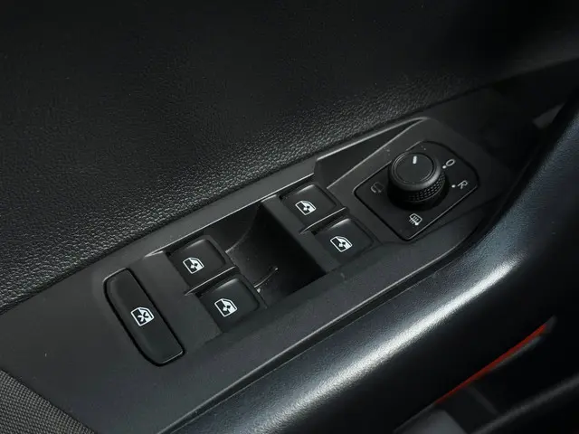 Volkswagen Polo 1.0 TSI Life l ACC l 2022 Benzine 24