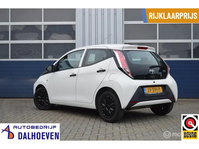 Toyota Aygo 1.0 VVT-i x 2016 Benzine 8