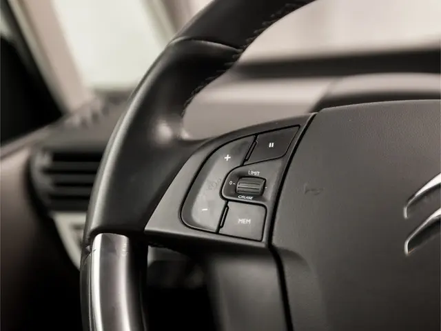 Citroën C4 Picasso 1.2 PureTech Sport 2017 Benzine 16