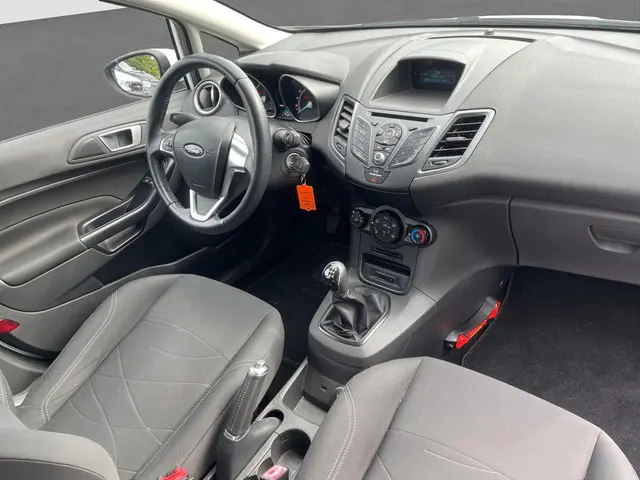 Ford Fiesta 1.25 2017 Benzine 2