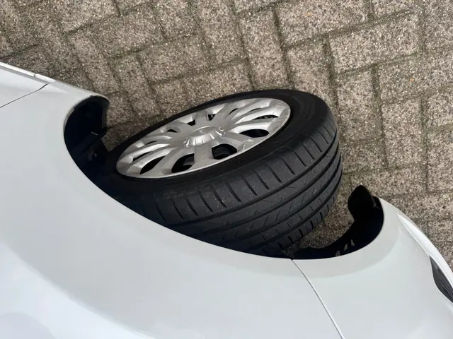 Ford Fiesta 1.0 Style Airco,Led, Navigatie 2015 Benzine 14