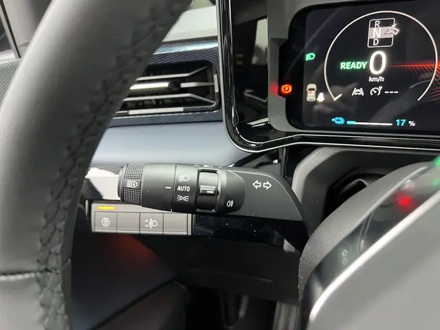 Nissan Micra EVOLVE 52 kWh 2025 Elektrisch 24