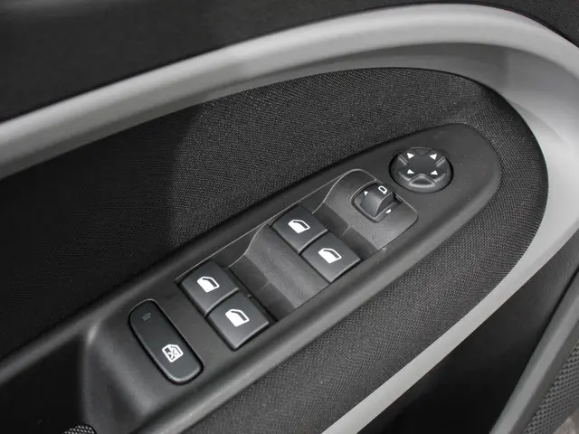 Jeep Avenger Longitude 54 kWh 2024 Elektrisch 14