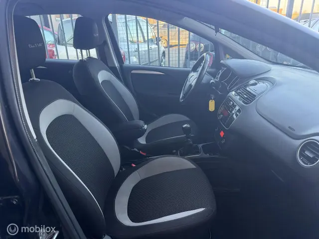 Fiat Punto Evo 0.9 TwinAir Lounge 2013 Benzine 12