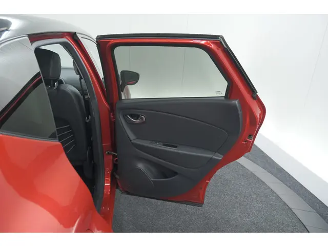 Renault Captur TCe 90 Intens 2018 Benzine 56