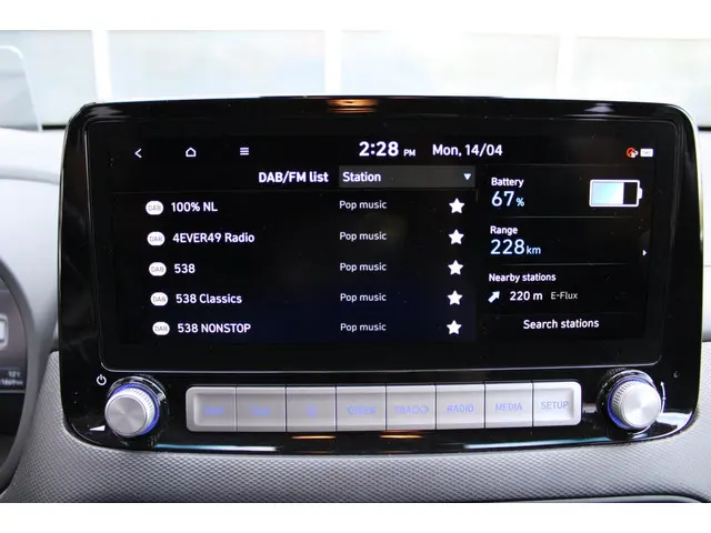 Hyundai Kona EV Premium 64 kWh 2020 Elektrisch 32