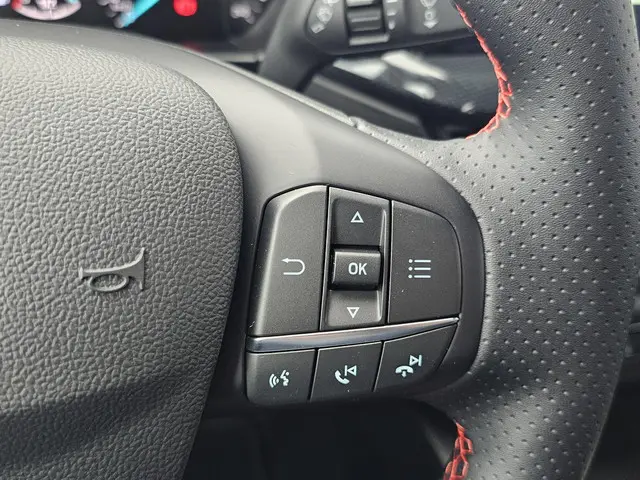 Ford Focus 1.0 EcoBoost Hybrid ST Line 2025 Benzine 16