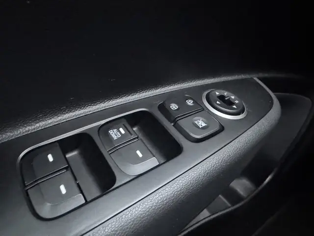 Hyundai i10 1.0i Comfort 2018 Benzine 6