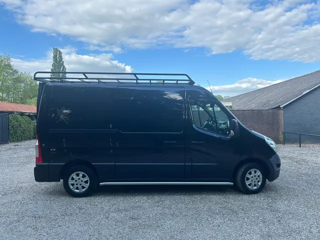 Renault Master T35 2.3 dCi L2H3 Energy 2018 Diesel 9
