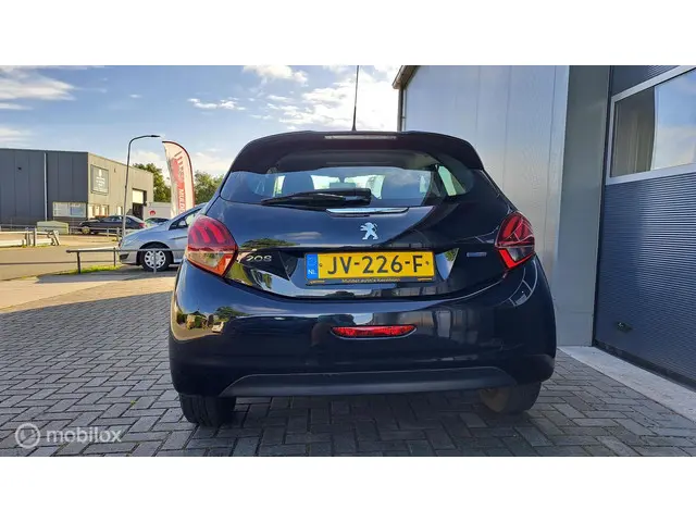 Peugeot 208 1.2 PureTech Blue Lease 2016 Benzine 7