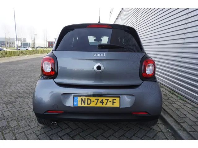 Smart Forfour 1.0 Passion 2016 Benzine 7