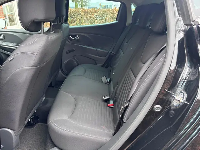 Renault Clio 0.9 TCe Eco2 Limited 2016 Benzine 13