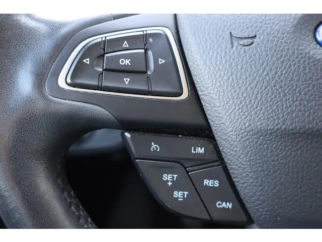Ford C-MAX 1.5 TDCi Titanium Lease Edition 2016 Diesel 21