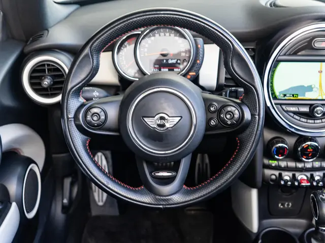 MINI Cooper Cabrio Aut. 2017 Benzine 10