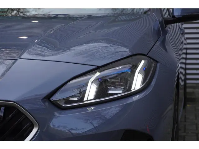 BMW 1 Serie 120 2024 Benzine 21