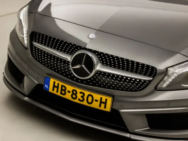 Mercedes-Benz A-Klasse 180 AMG Sport 2015 Benzine 29