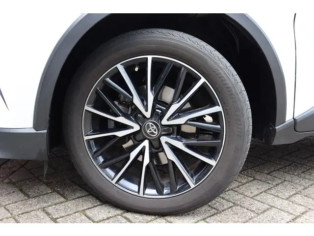 Toyota C-HR 1.2 Turbo Urban 2018 Benzine 3