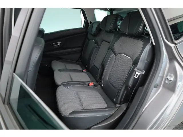 Renault Scénic 1.3 TCe Intens 2021 Benzine 25