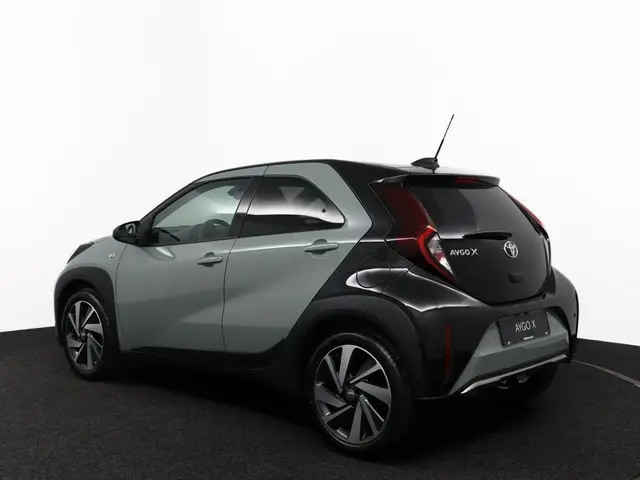 Toyota Aygo X 1.0 VVT-i MT Envy 2024 Benzine 11