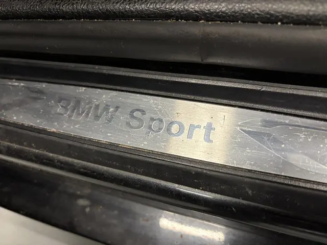 BMW 1 Serie 114i EDE Sport Edition 2014 Benzine 32