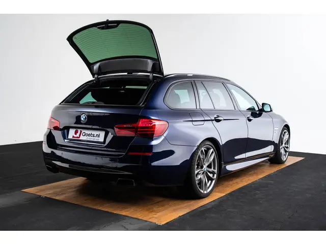 BMW 5 Serie Touring M550xd 2016 Diesel 11