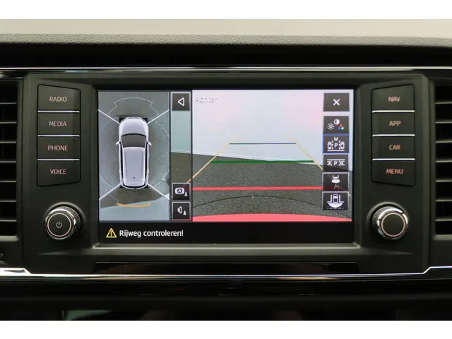 SEAT Ateca 1.5 TSI FR Business Intense 2019 Benzine 50