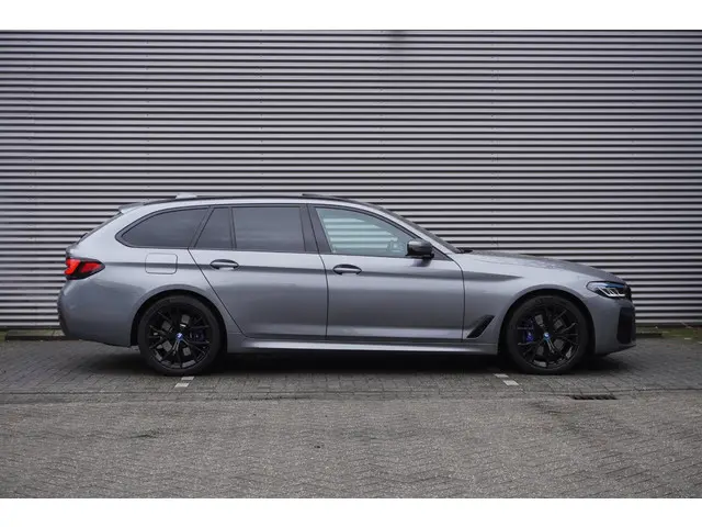 BMW 5 Serie Touring 530e xDrive 2023 Hybride Benzine 3