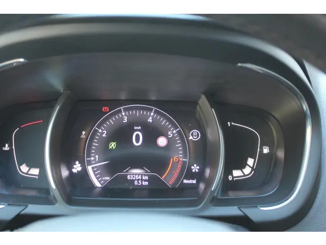 Renault Scénic 1.3 TCe Intens 140 pk 2021 Benzine 32