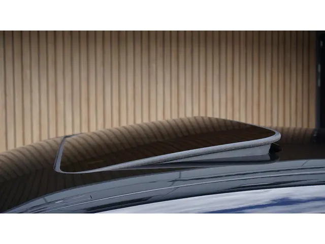 Mercedes-Benz GLC Coupé 300 245pk 4MATIC 2017 Benzine 14