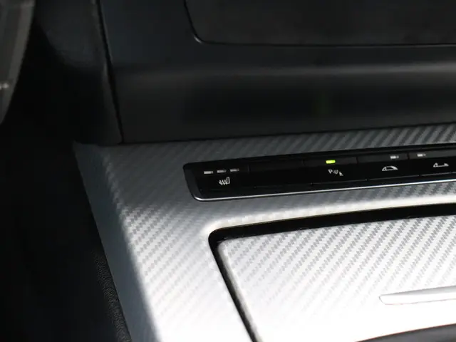 BMW Z4 Roadster sDrive18i High Executive 2016 Benzine 24