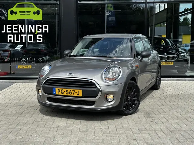 MINI One Mini 1.2 Business | Navi 2017 Benzine