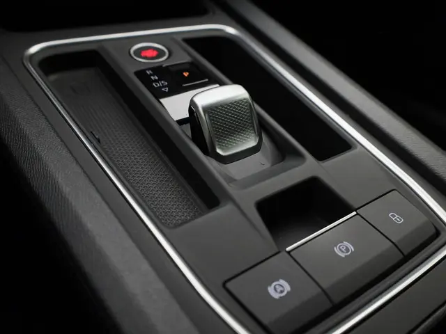 SEAT Leon Sportstourer 1.5eTSI/150PK FR DSG 2024 Benzine 19