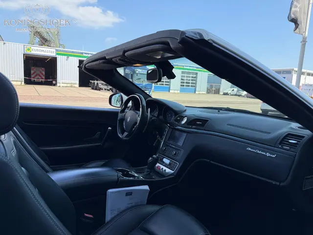 Maserati GranCabrio 4.7 Sport 2014 Benzine 4