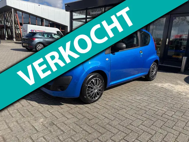 Peugeot 107 1.0 Access Accent 2012 Benzine
