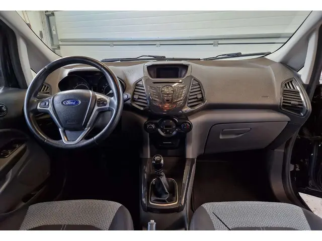 Ford EcoSport 1.0 EcoBoost Titanium 2015 Benzine 11