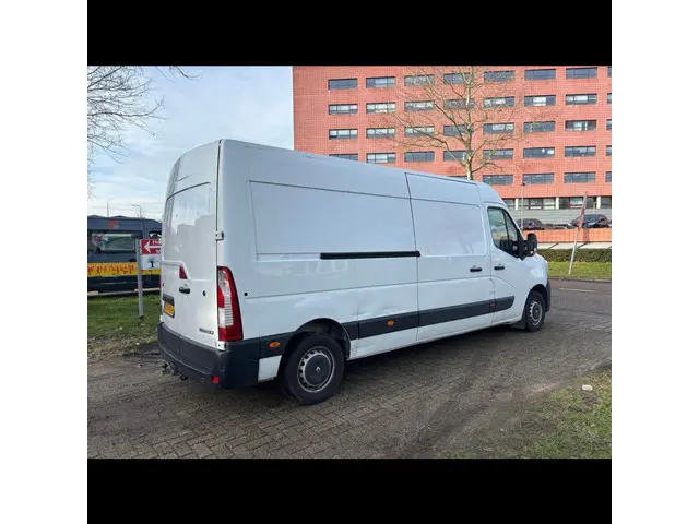 Renault Master T35 2.3 dCi 135 L3H2 2020 Diesel 4