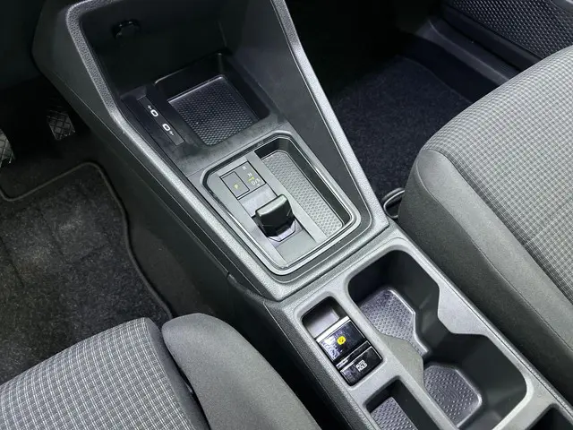 Volkswagen Caddy Cargo Maxi 2.0 TDI Style 2023 Diesel 28