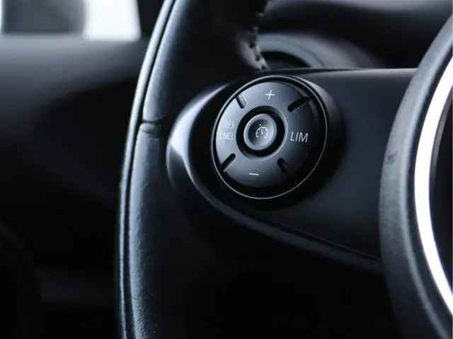 MINI One | Navigatiesysteem 2019 Benzine 29