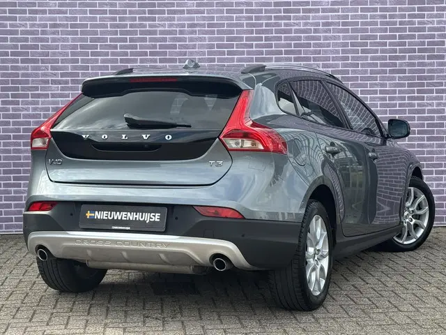 Volvo V40 Cross Country 1.5 T3 Polar+ Luxury 2019 Benzine 3
