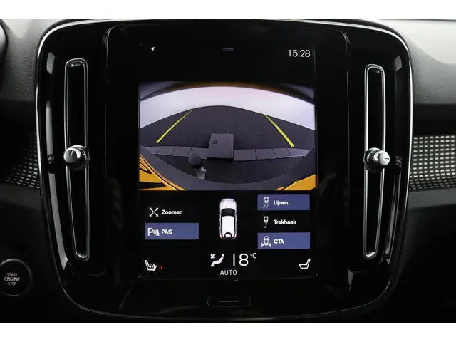 Volvo XC40 1.5 T3 R-Design 2019 Benzine 33
