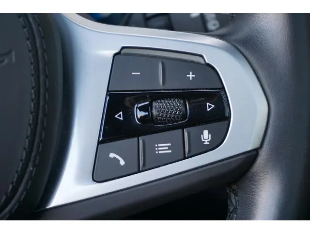 BMW iX3 80 kWh 2023 Elektrisch 28