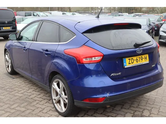 Ford Focus 1.0 Titanium Edition 2015 Benzine 4